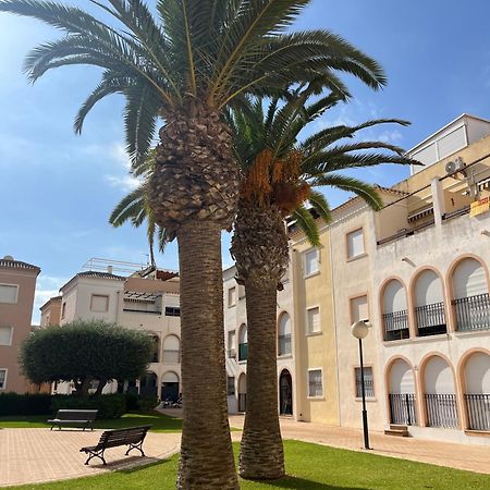 Torrevieja 2 Bedrooms Appartment Екстериор снимка